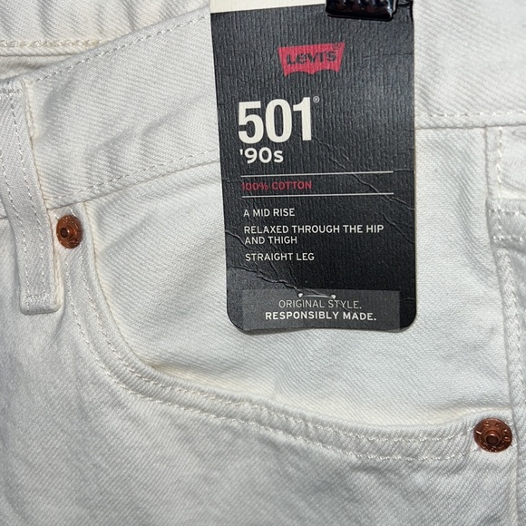 Levi’s Love Trip 501 90s Mid-Rise Button Fly Jean Stonewashed White Size 26/30 - Picture 11 of 13